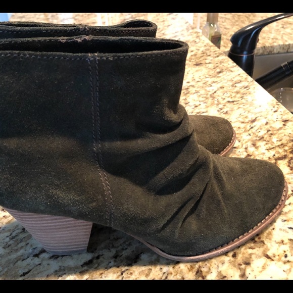Splendid brand Olive green suede booties - Picture 5 of 13